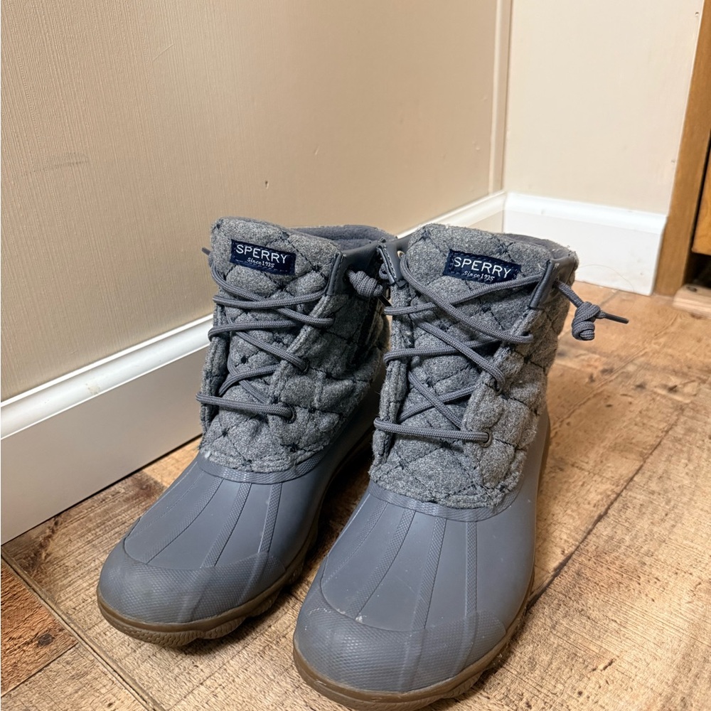 Sperry Quilted Gray Snow Boots